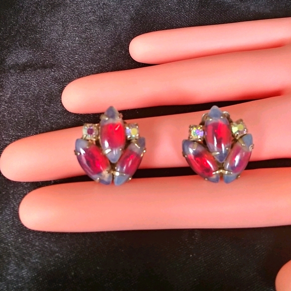 Jewelry - Vintage victorian era gem crystal clip-on earrings